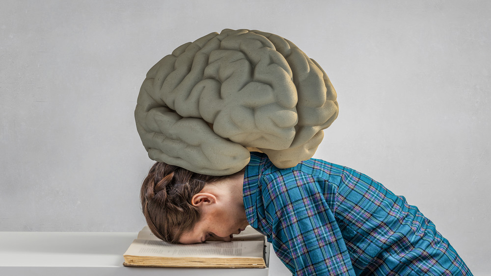 signs of a secretly intelligent person