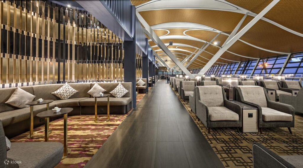 No77ChinaEasternPlazaPremiumLoungeServiceatShanghaiPudongInternationalAirport